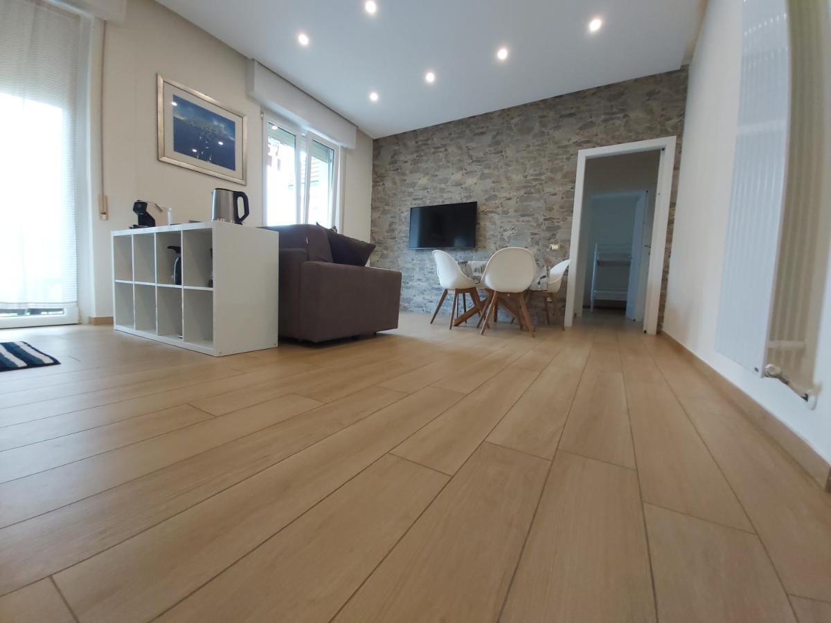 Le Rive Apartment Desenzano del Garda Bagian luar foto