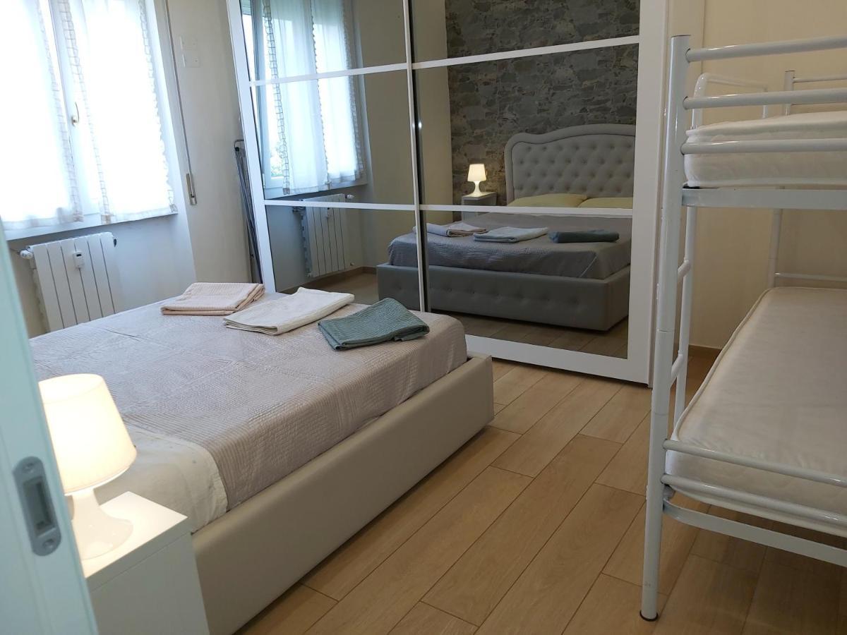 Le Rive Apartment Desenzano del Garda Bagian luar foto
