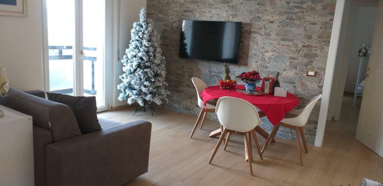 Le Rive Apartment Desenzano del Garda Bagian luar foto