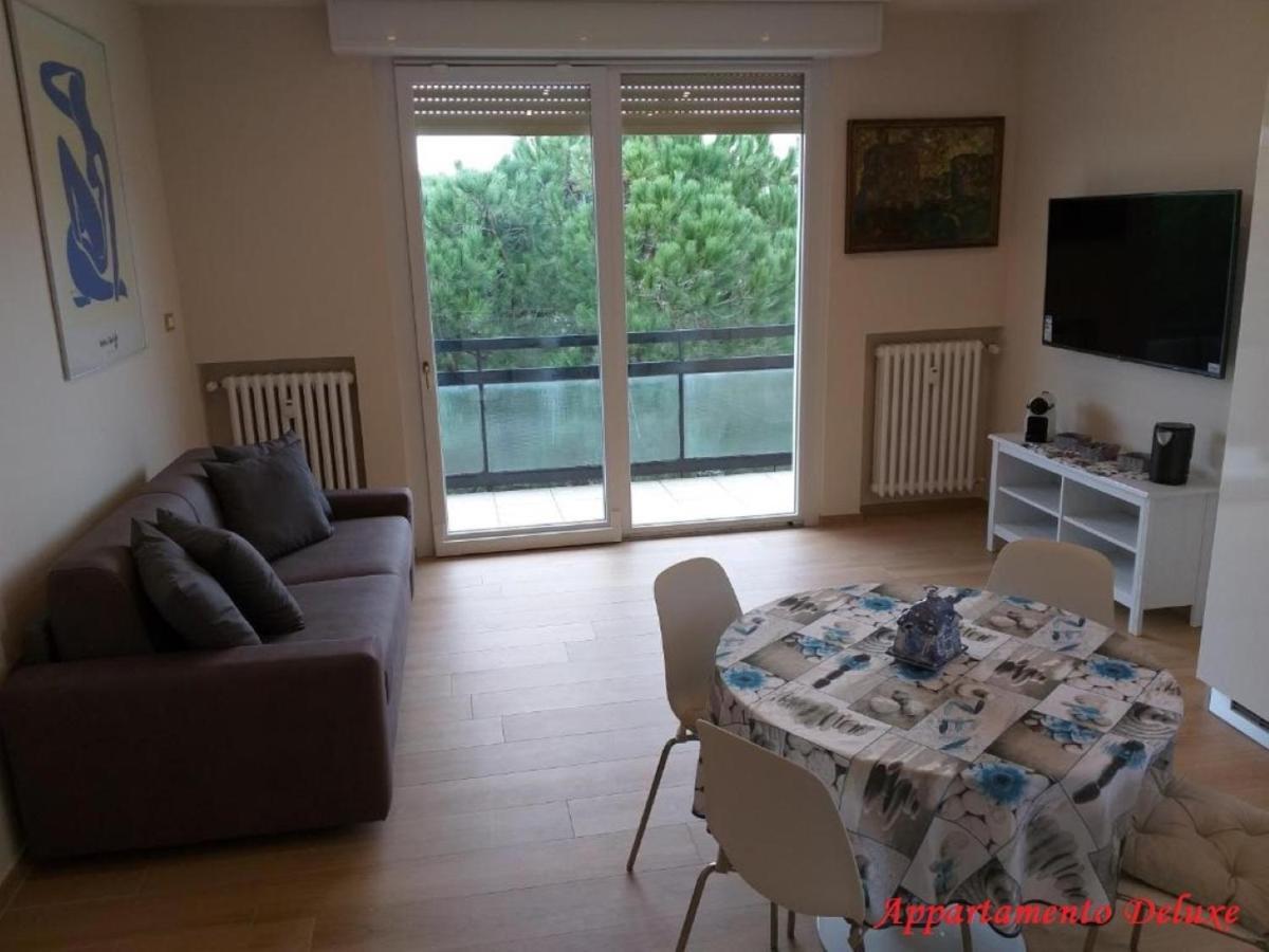 Le Rive Apartment Desenzano del Garda Bagian luar foto